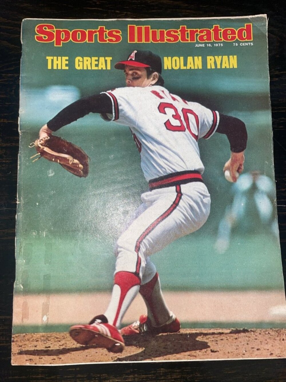 NOLAN RYAN.. 1st SPORTS ILLUSTRATED MAGAZINE COVER - JUNE 16th 1975 -  Newsstand